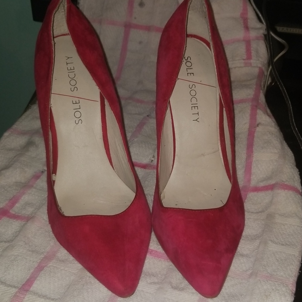 Sole Society sz 7.5 Red Suede Heels